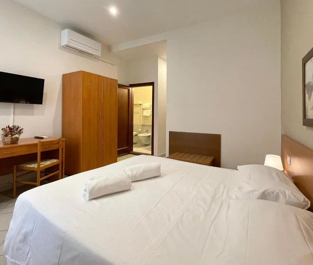 Hotel Leopolda Florence 3*,  Italy